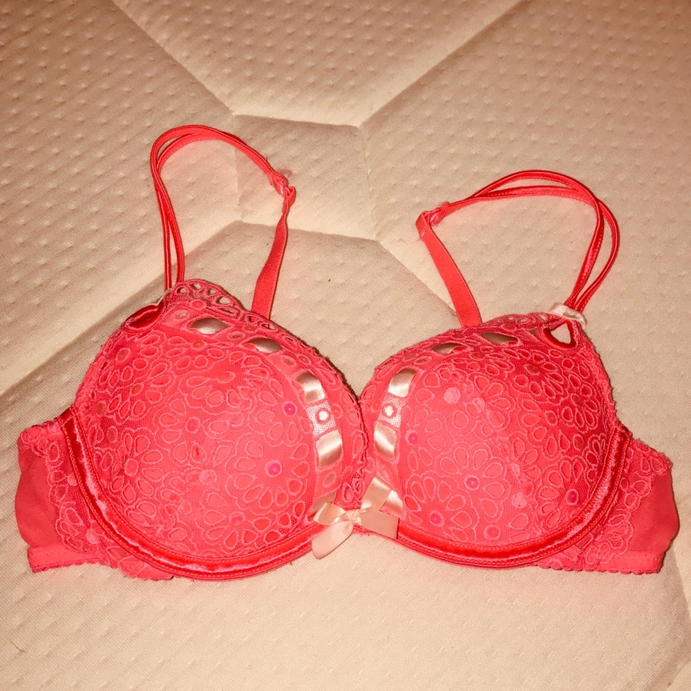 VS Bra 32B